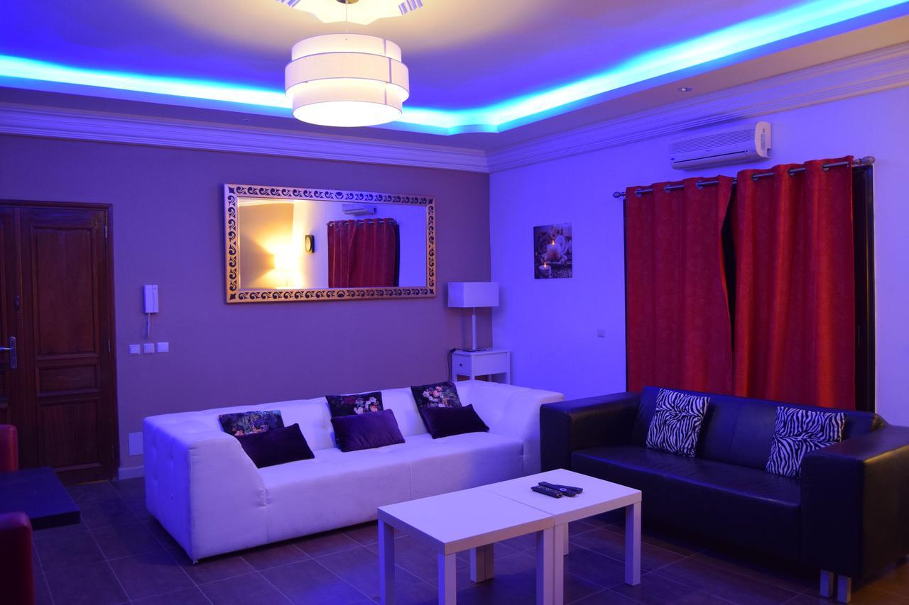 Residence Blue Hotel Thies Buitenkant foto