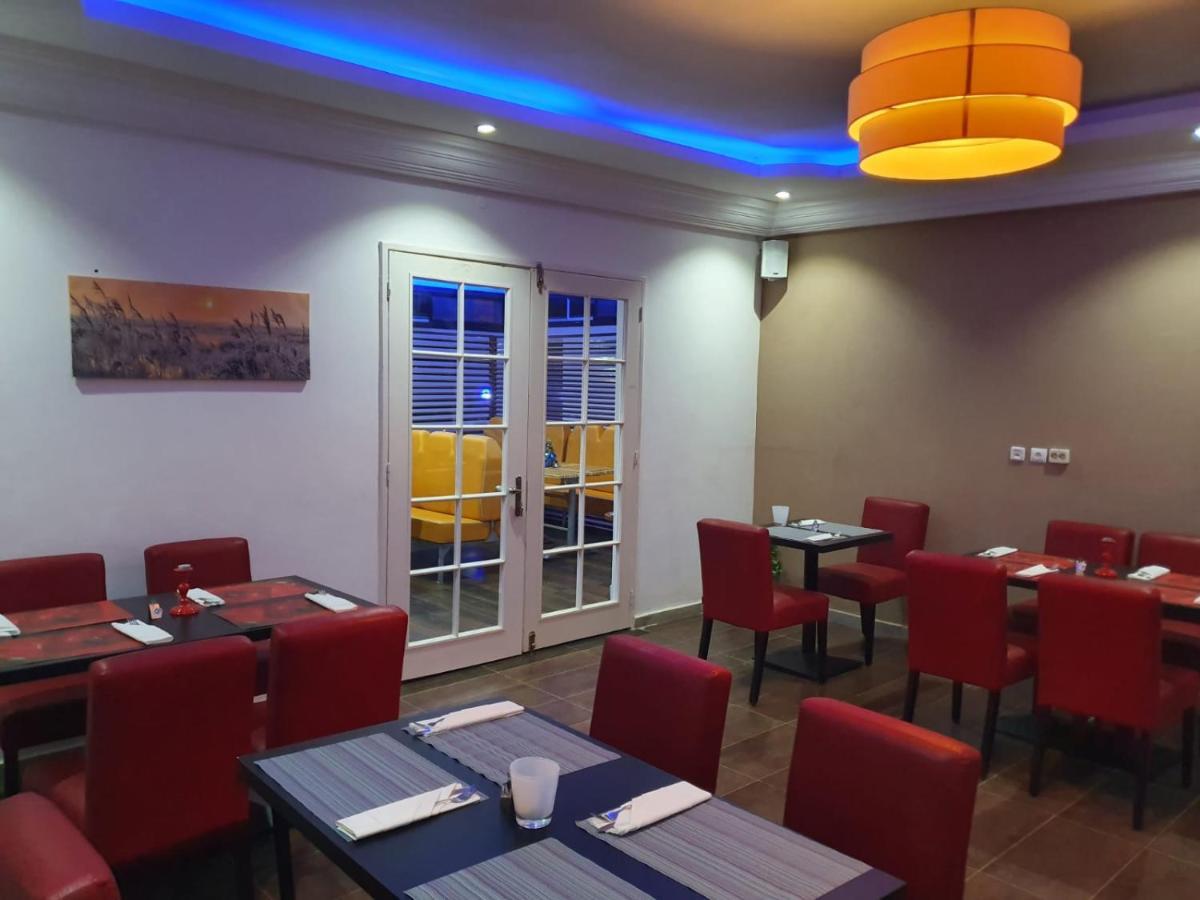 Residence Blue Hotel Thies Buitenkant foto